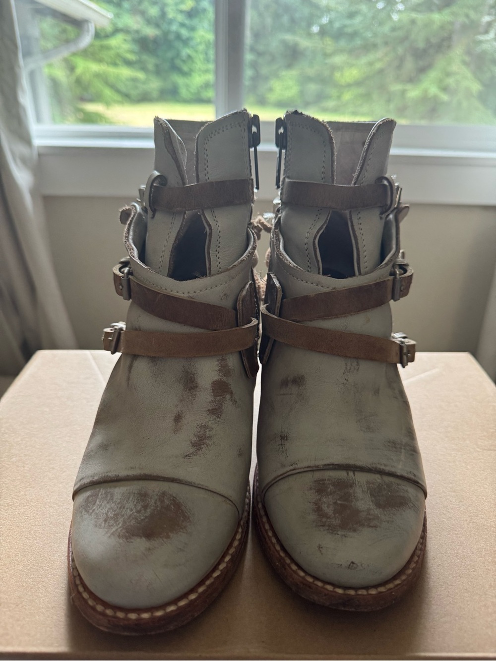 Freebird Crue Distressed White Leather Moto Booties Size 7